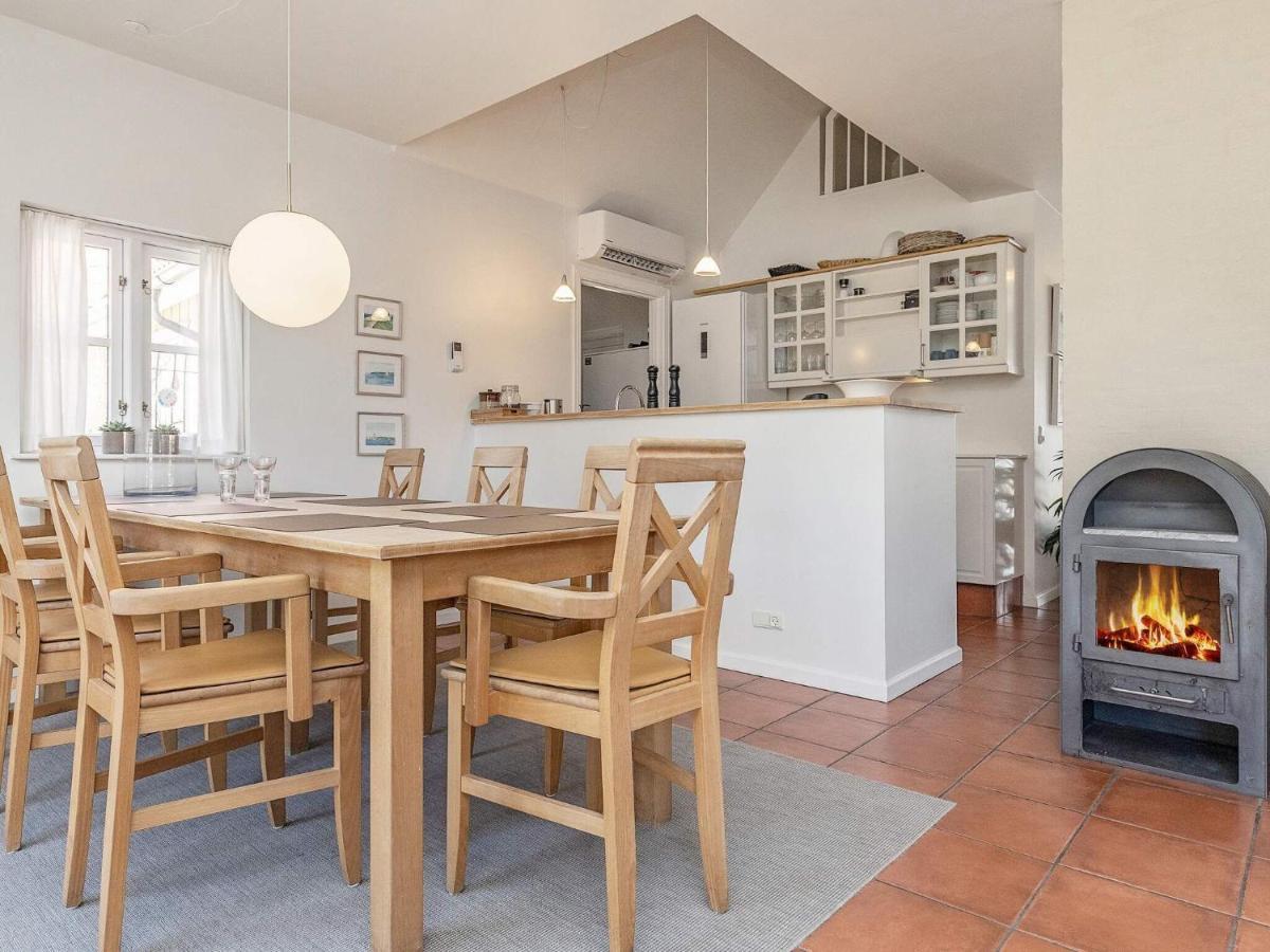 6 Person Holiday Home In Bl Vand Blåvand Dış mekan fotoğraf
